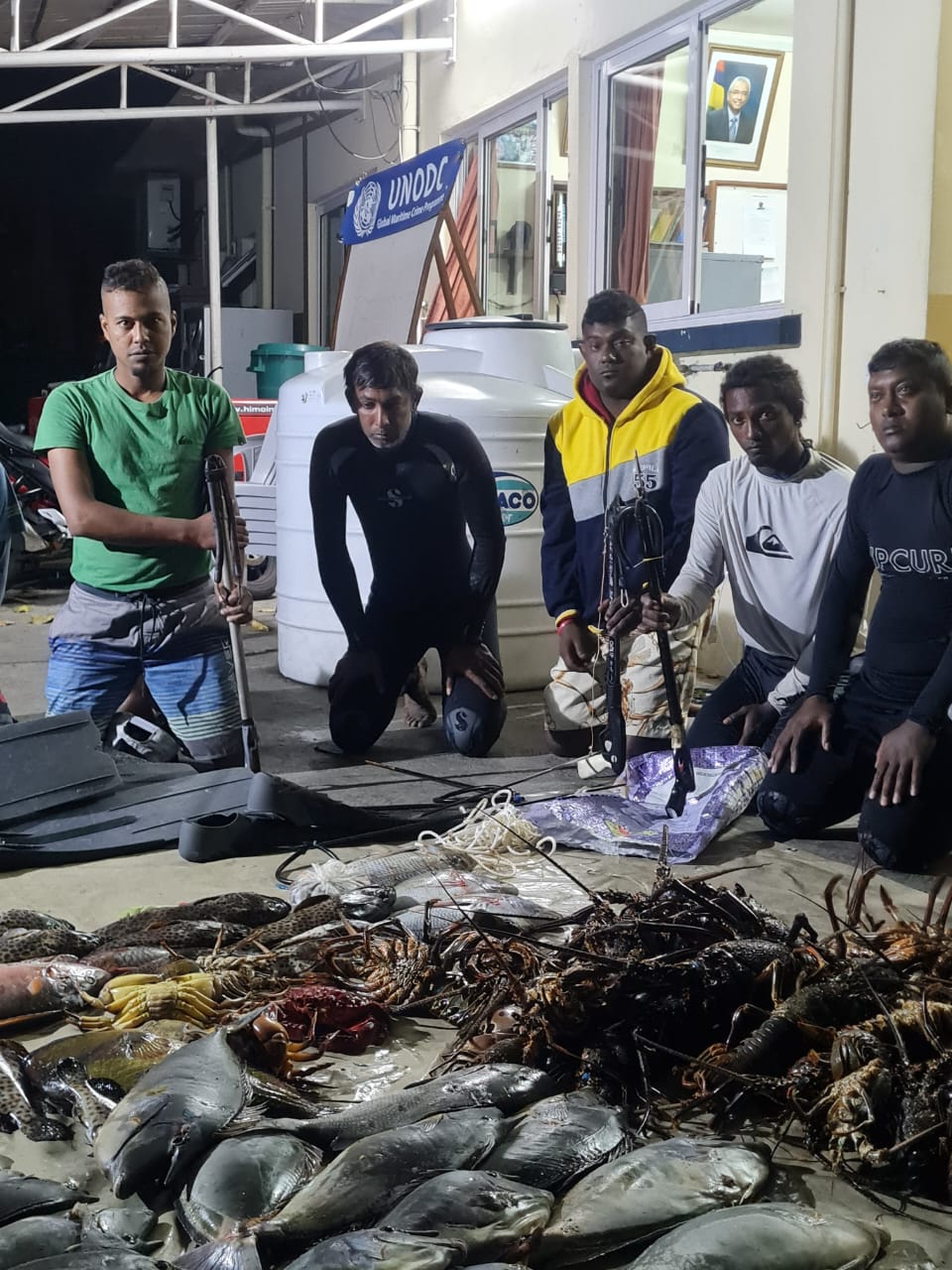 Huit personnes arrêtées pour pêche illégale