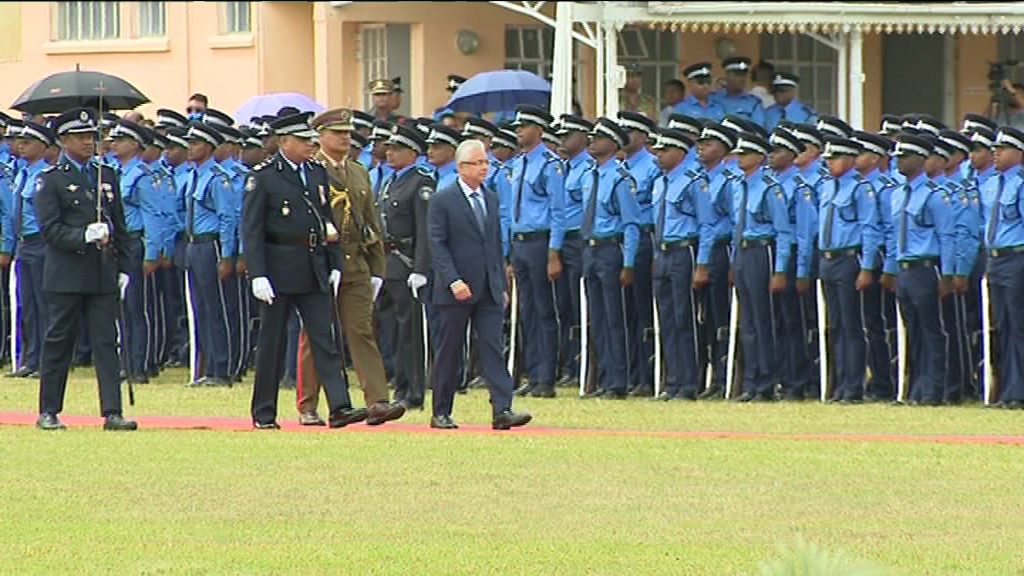[VIDÉO] Passing out parade de 875 Trainee Police Constables