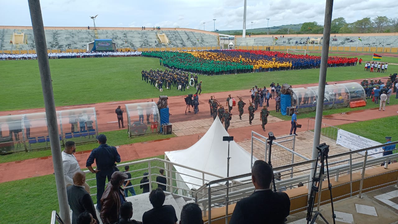 Stade Anjalay : Maurice bat le record du plus grand drapeau humain au monde