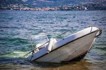 Morne : un bateau de Plaisance renversé en mer
