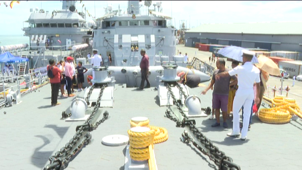 [VIDÉO] Fête de l’indépendance : tour des trois bateaux navals indiens qui se trouvaient à Port-Louis