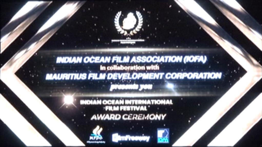 [VIDÉO] IOFA récompense ses meilleurs réalisateurs et acteurs lors du Film Festival Awards
