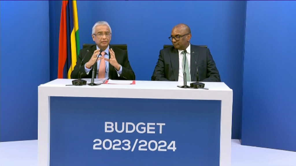 [VIDÉO] Budget 2023/24 : Le Premier ministre rencontre la presse