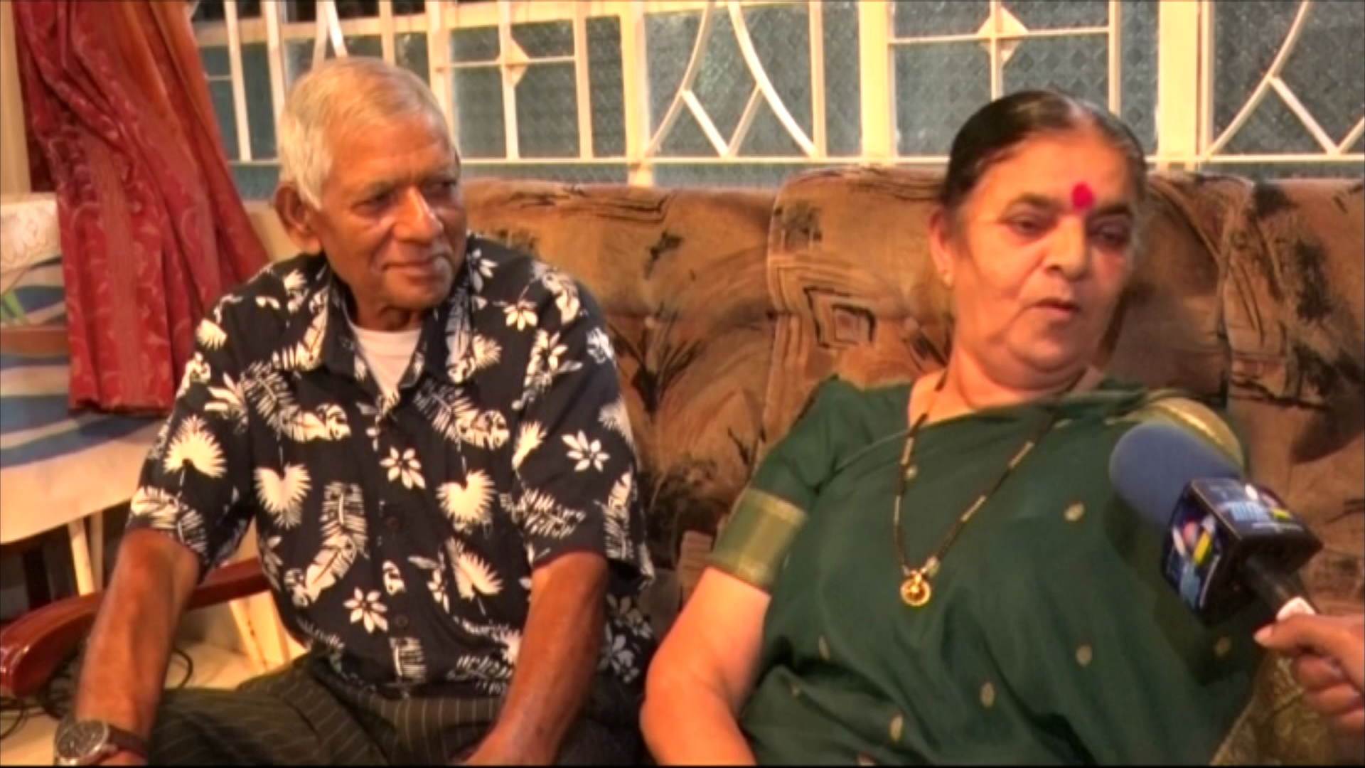 [VIDÉO] Réaction d'un couple de retraités après l'annonce d'une hausse de Rs 1 000 sur la pension de base