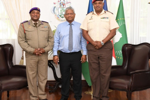 Seychelles' President meets  military chaplain of South African National Defence Force